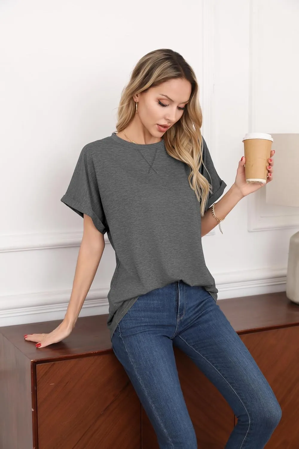 HIYIYEZI Womens Oversized T Shirts Loose Fit Crewneck Short Sleeve Summer Casual Tops
