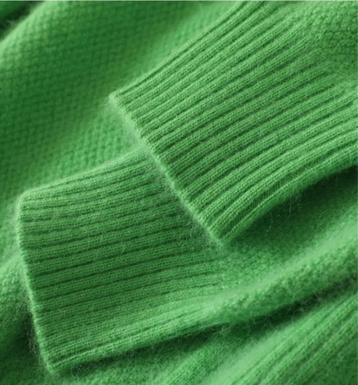 Men's Winter Basic V-Neck Sweater Long Sleeve Knit Pullover Sweaters Soft Lightweight Casual Tops