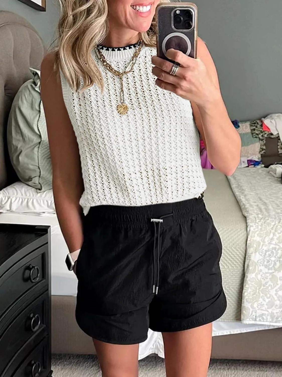 Saodimallsu Womens Sleeveless Knit Sweater Vest Crochet Color Block Stitched Crew Neck Cropped Casual Tops