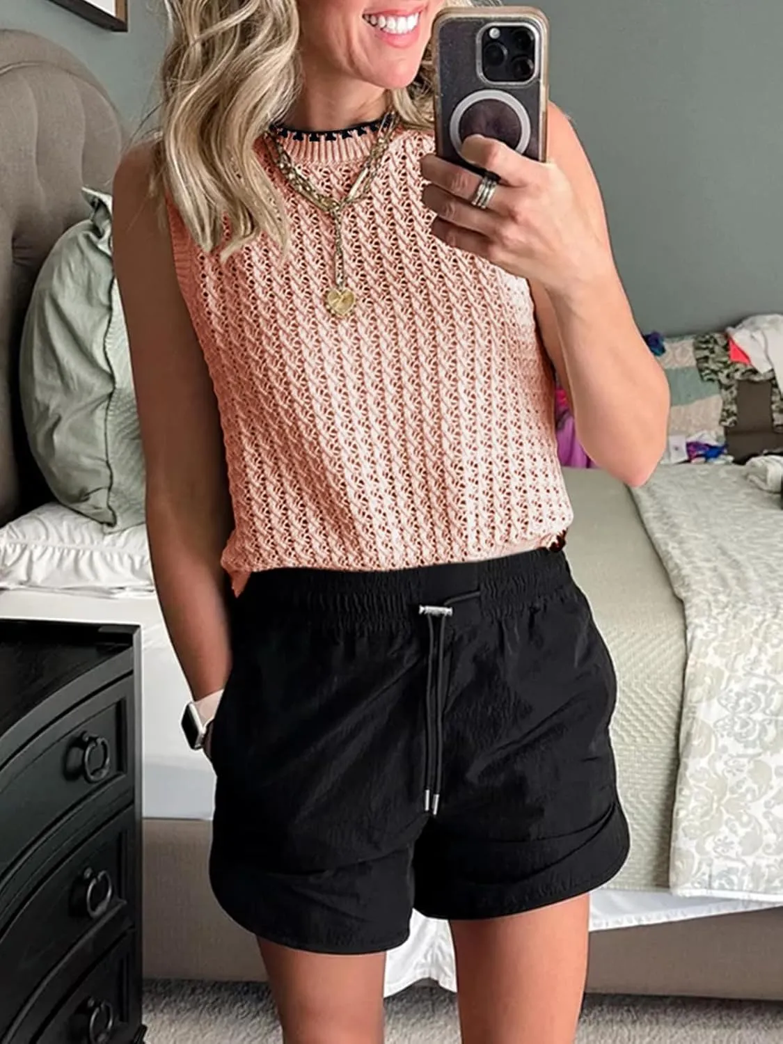 Saodimallsu Womens Sleeveless Knit Sweater Vest Crochet Color Block Stitched Crew Neck Cropped Casual Tops