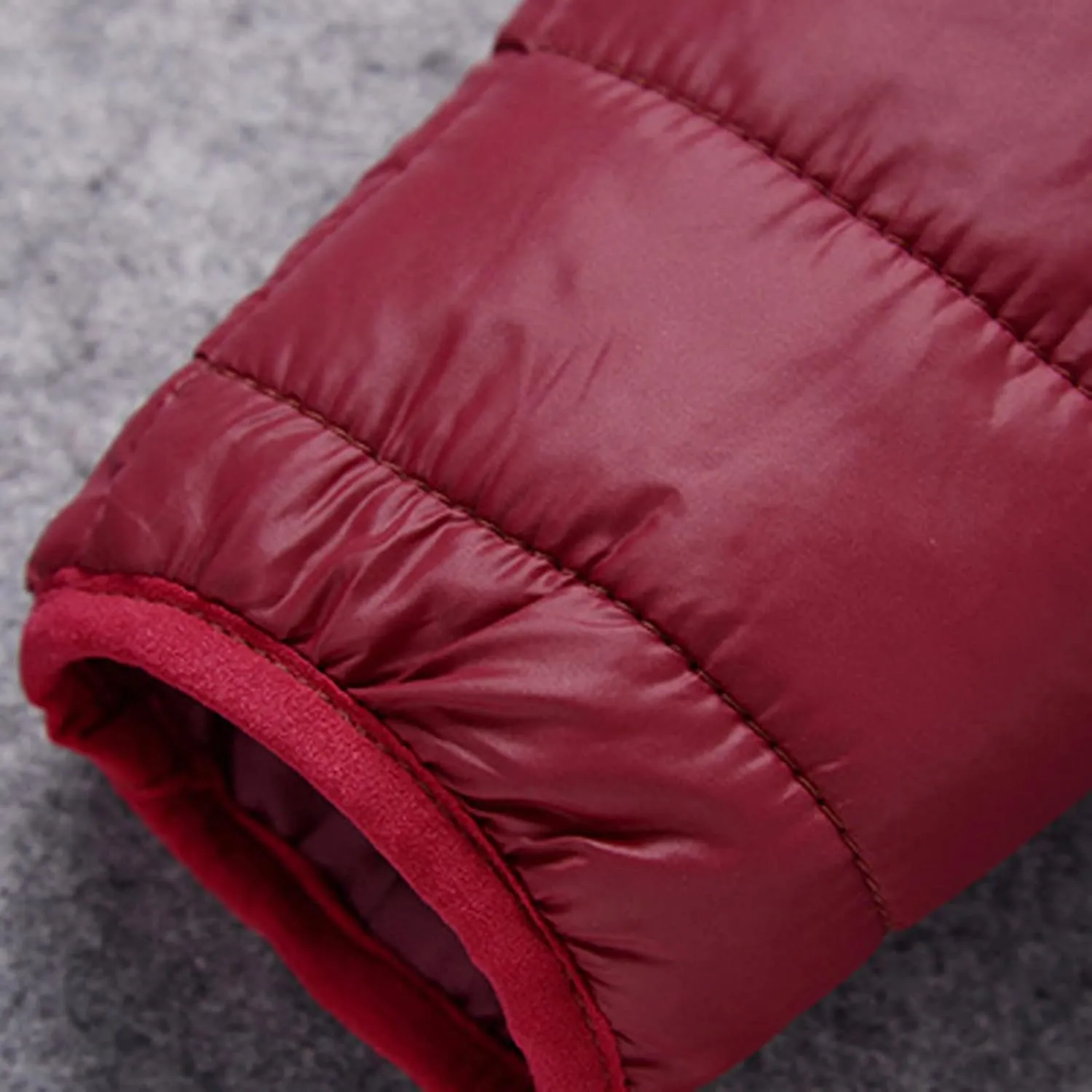 SHOPESSA Womens Quilted Hoodie Jacket Lightweight Down Puffer Jacket Packable Winter Warm Coat Winter Outfits 2023 Trendy