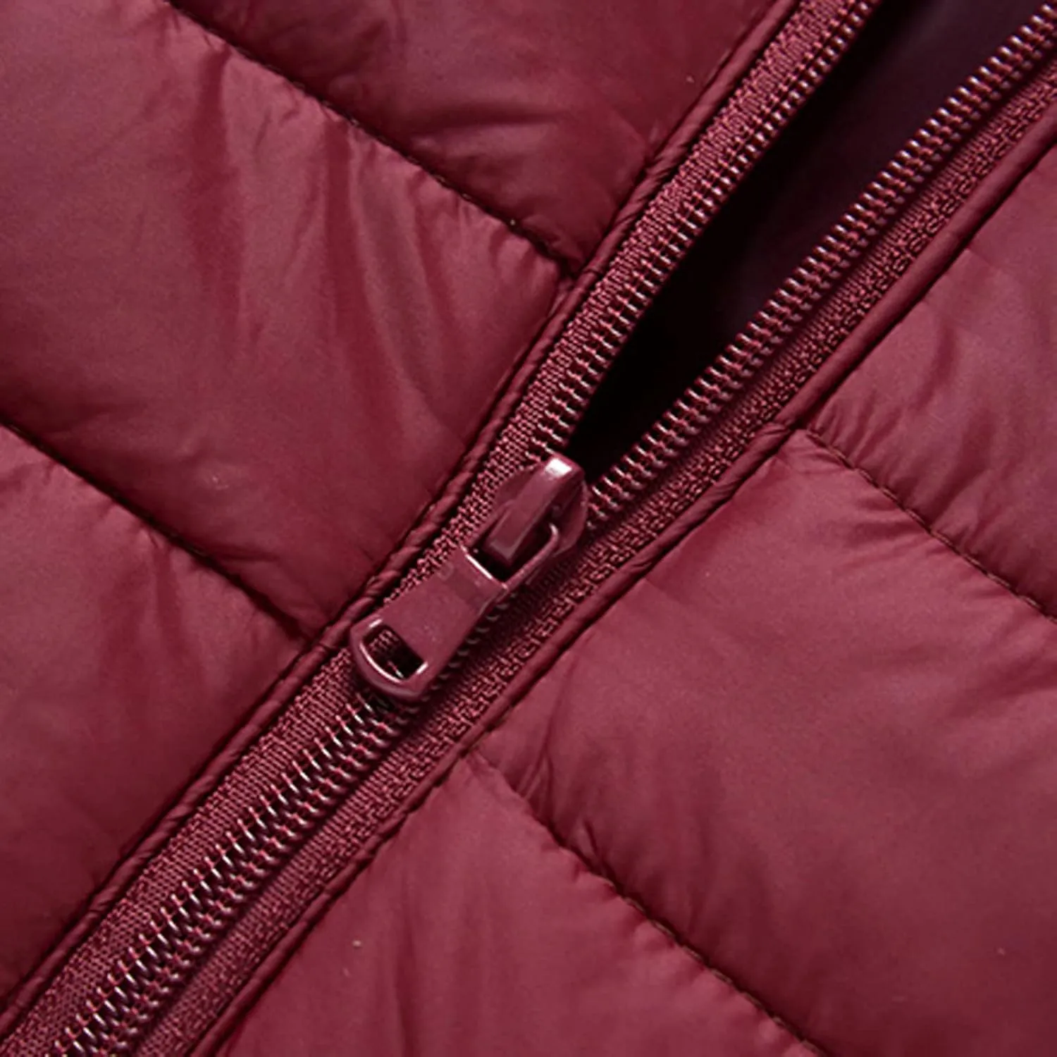 SHOPESSA Womens Quilted Hoodie Jacket Lightweight Down Puffer Jacket Packable Winter Warm Coat Winter Outfits 2023 Trendy