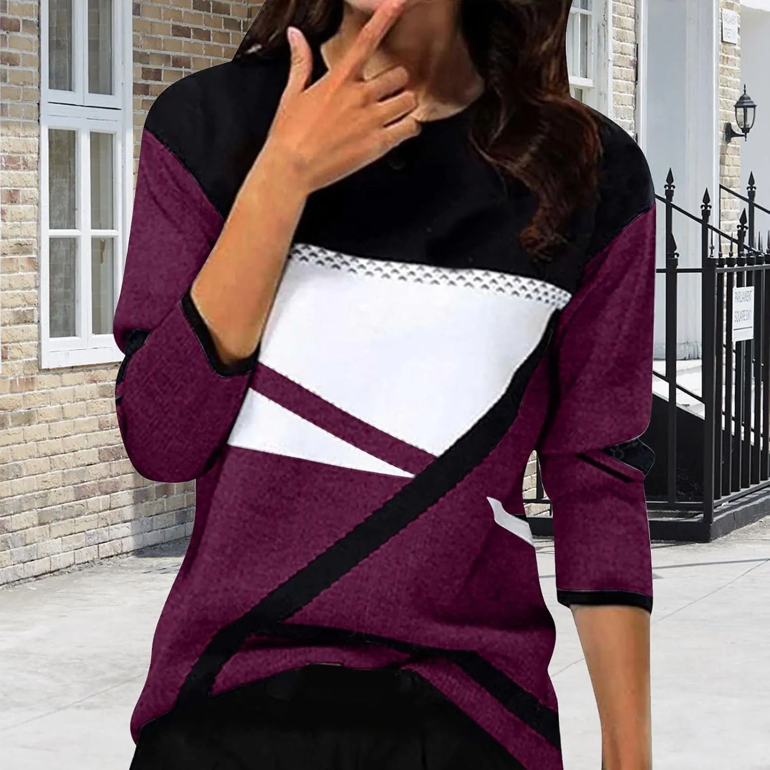 Women Trendy Colors Block Sweatshirt Long Sleeve Crewneck Shirts for Spring Fall Winter Tops 2025 Fit Casual Blouses